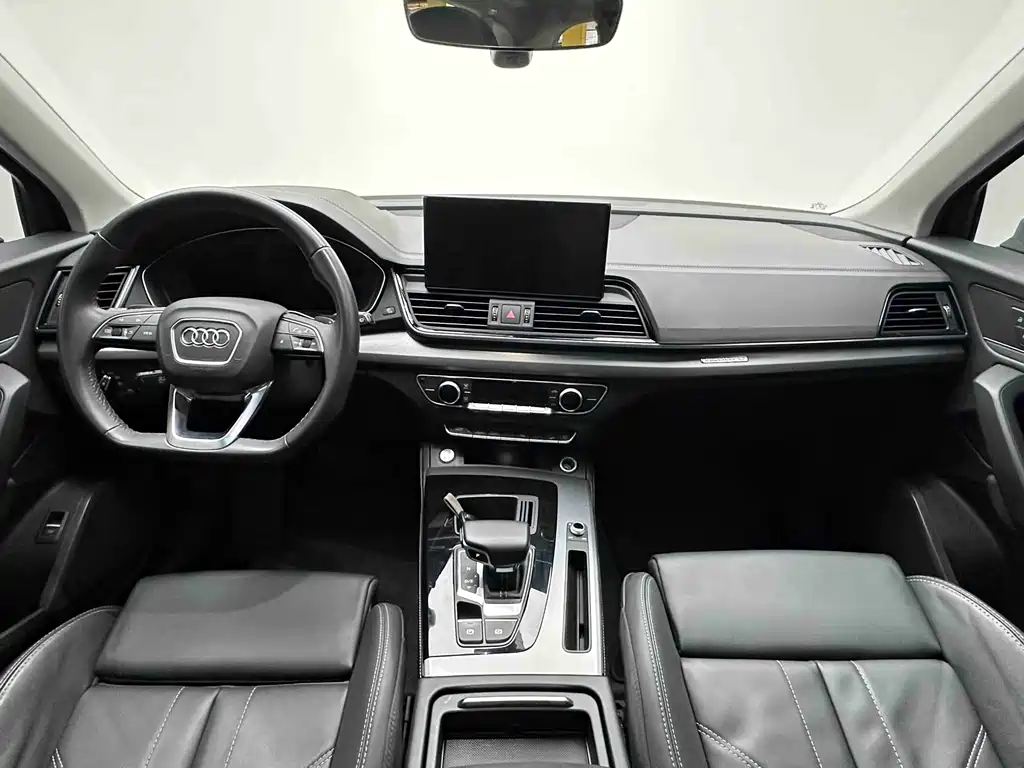 Audi Q5L 2022 — фото 10