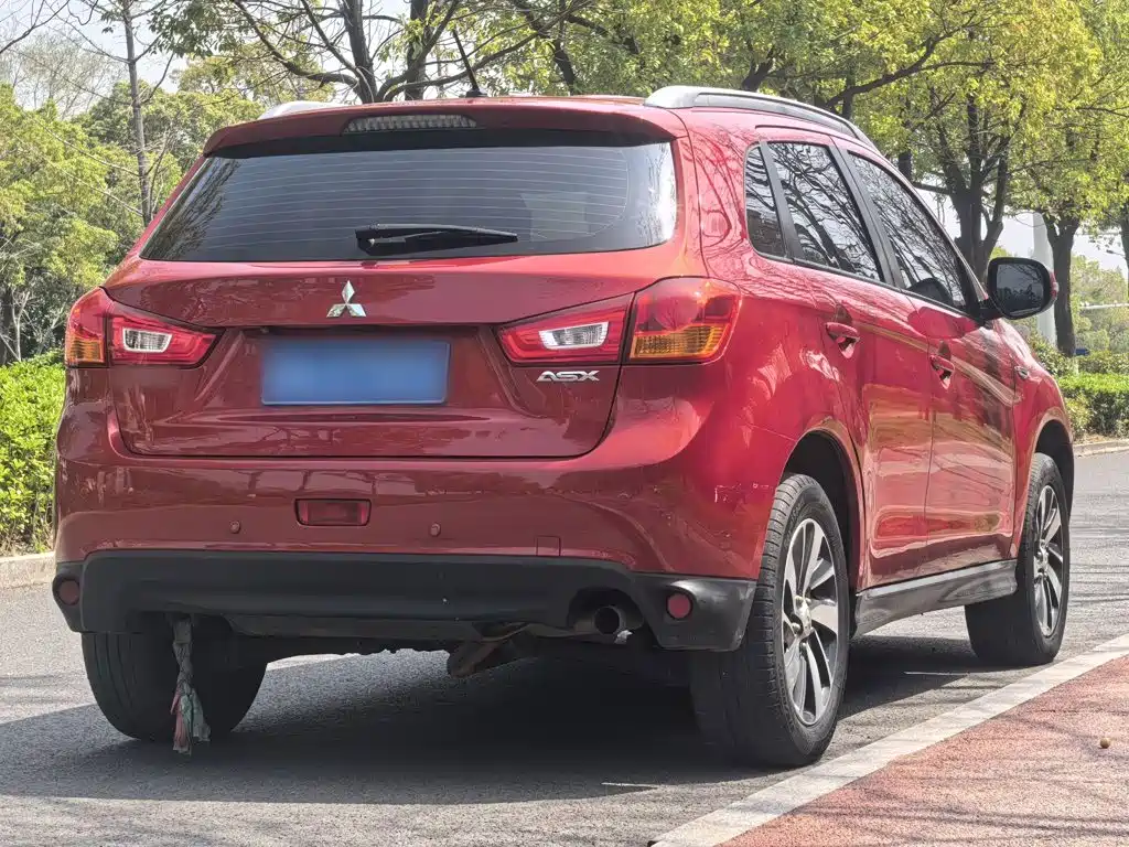 Mitsubishi Jinxuan ASX 2017 — фото 11