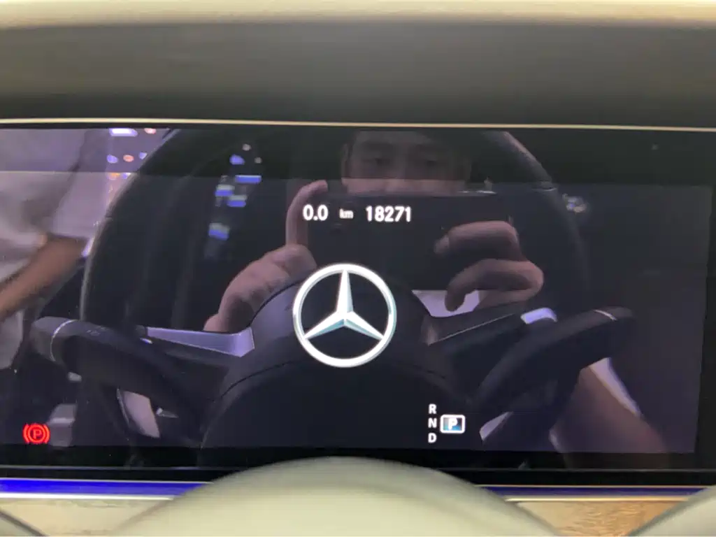 Mercedes-Benz E-Class 2021 — фото 23