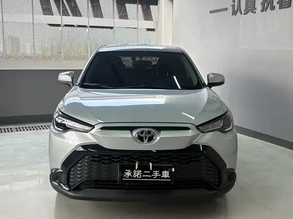 Toyota Frontlander 2024