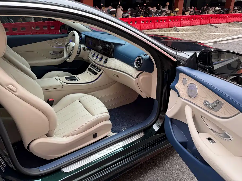 Mercedes-Benz E-Class 2020 — фото 11