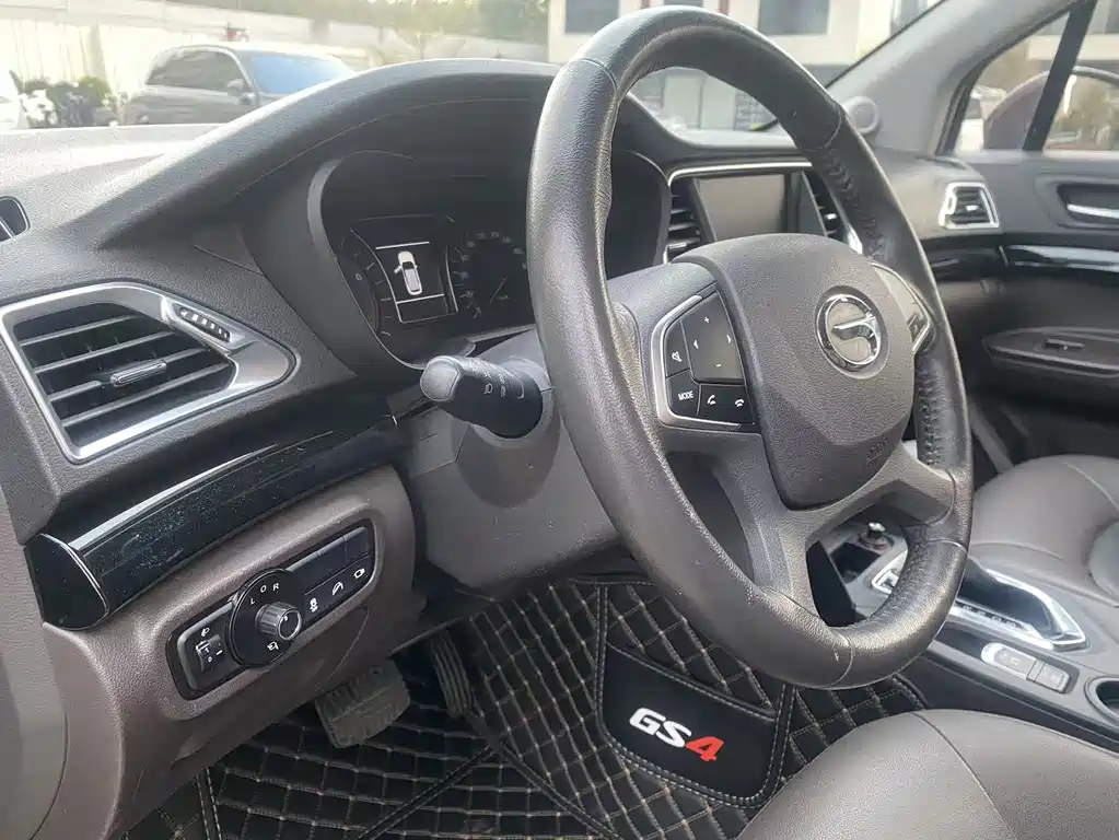 GAC Motor Trumpchi GS4 2018 — фото 12