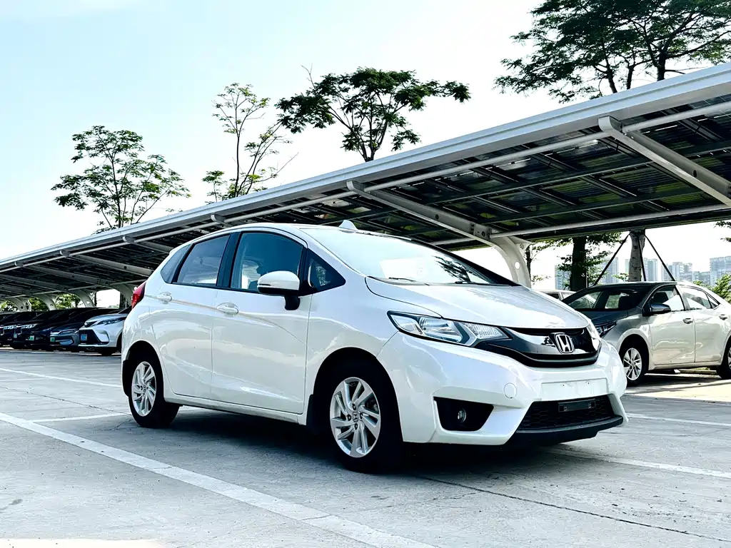 Honda Fit 2016 — фото 3