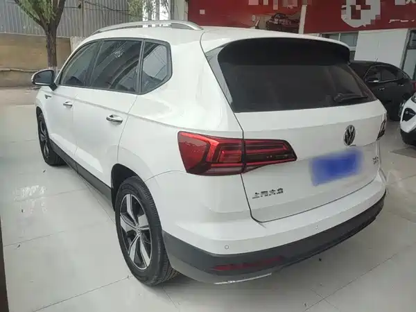 Volkswagen Tharu 2020