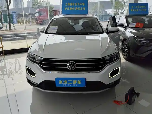 Volkswagen T-Roc 2023