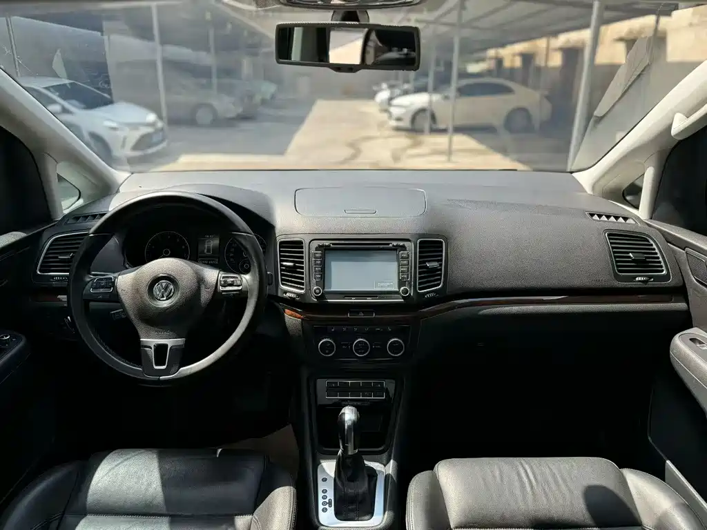 Volkswagen Sharan 2015 — фото 6