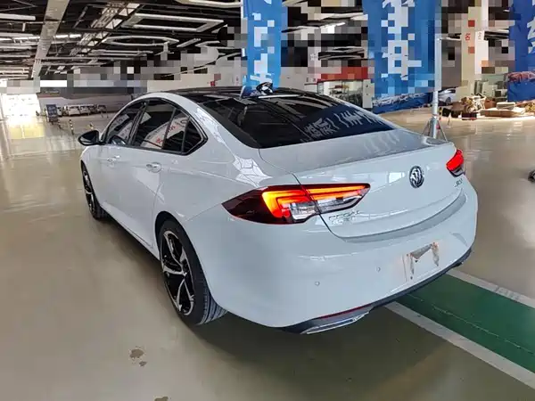 Buick Regal 2021
