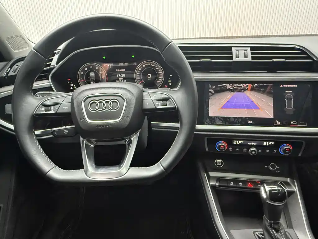 Audi Q3 2023 — фото 18