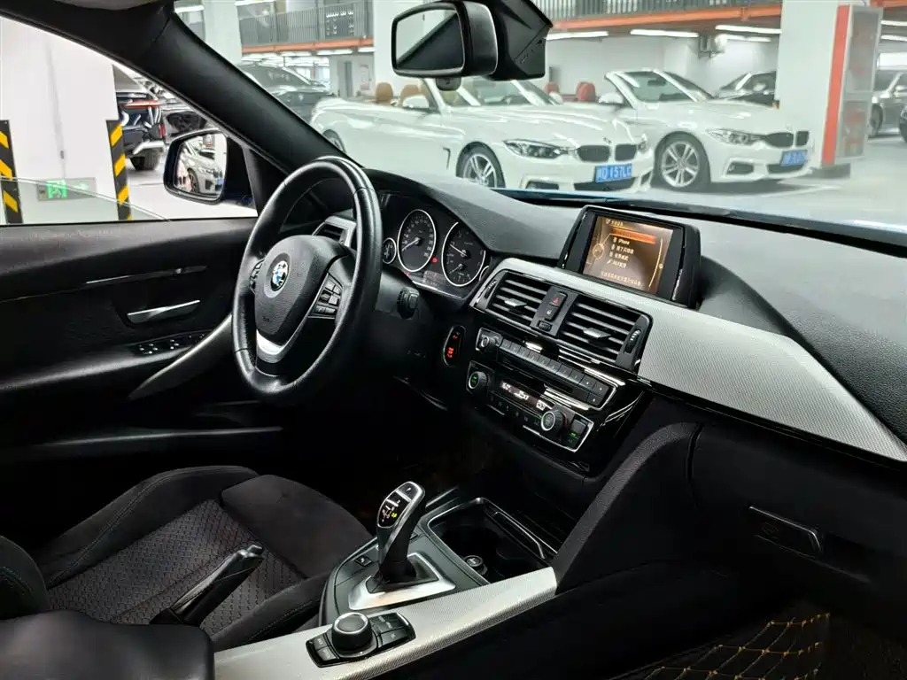 BMW 3 Series 2017 — фото 9