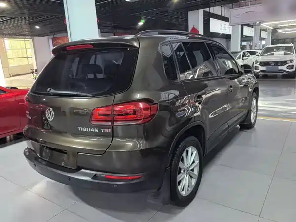 Volkswagen Tiguan 2015