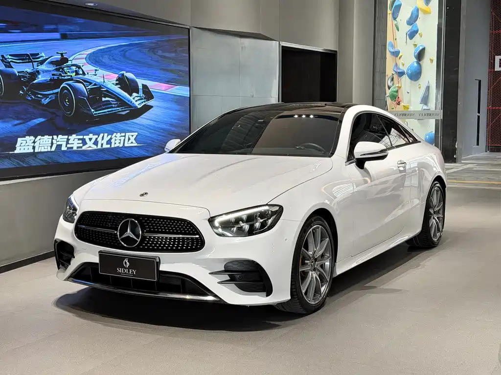 Mercedes-Benz E-Class 2022 — фото 1