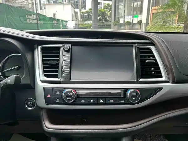 Toyota Highlander 2020