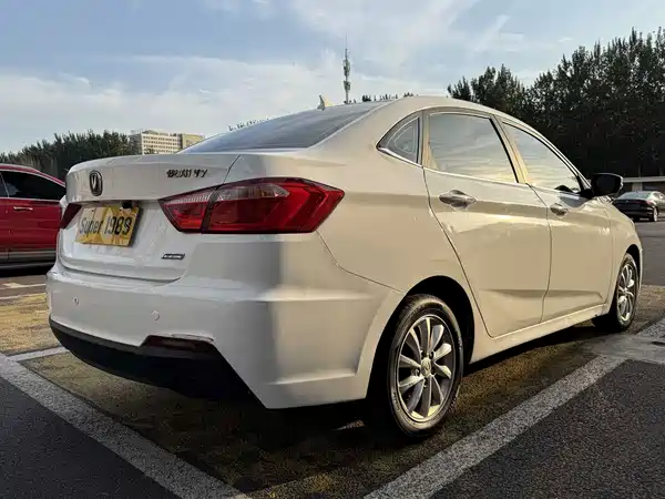 Changan Yuexiang V7 2017