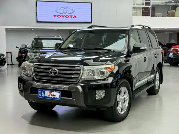 Toyota Land Cruiser 2012