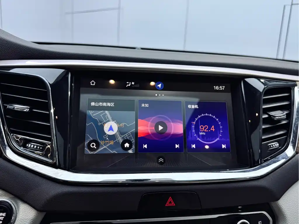 GAC Motor Trumpchi GS8 2017 — фото 22