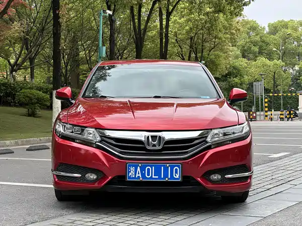 Honda Spirior 2015