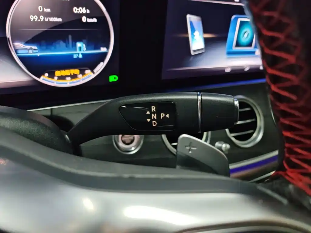 Mercedes-Benz E-Class 2020 — фото 14