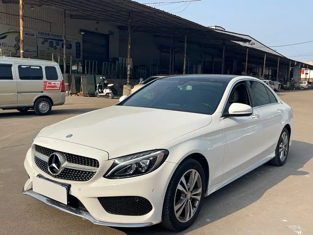 Mercedes-Benz C-Class 2017 — фото 1