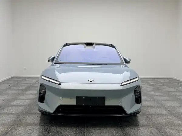 NIO ET5 2025