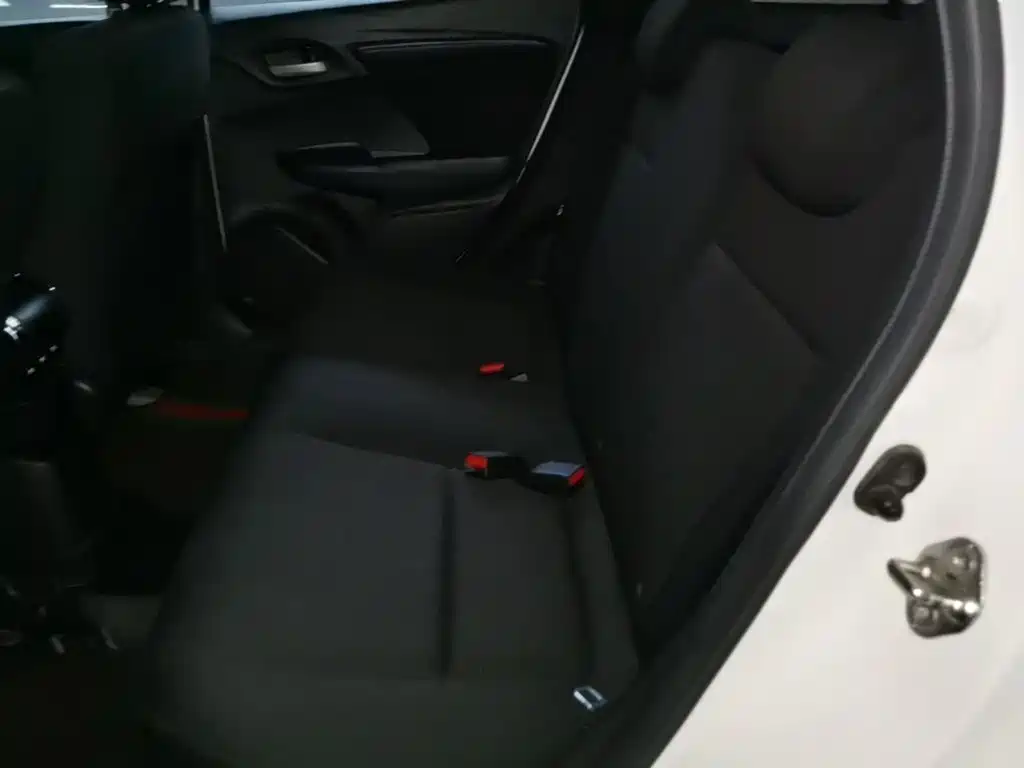 Honda Fit 2018 — фото 17