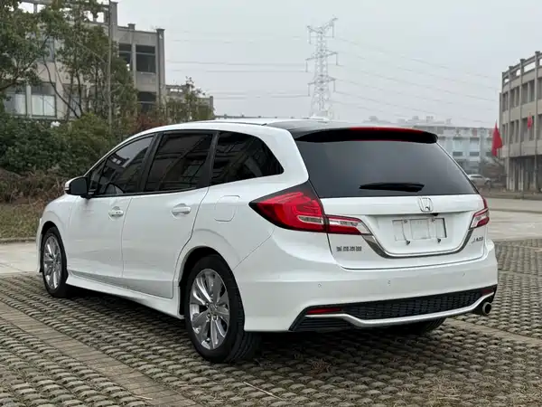 Honda Jade 2017
