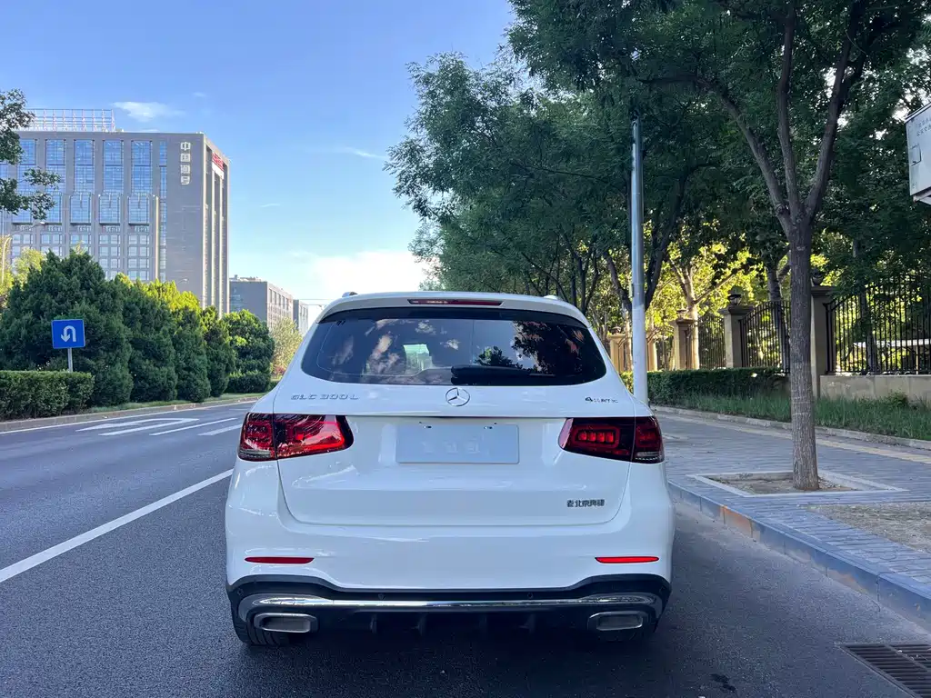 Mercedes-Benz GLC 2021 — фото 15