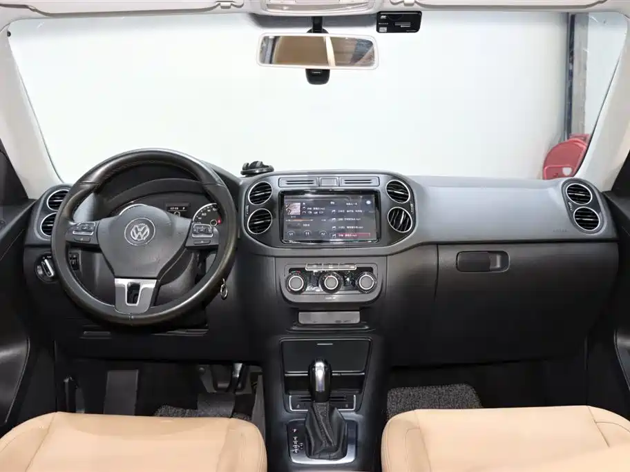 Volkswagen Tiguan 2018 — фото 11