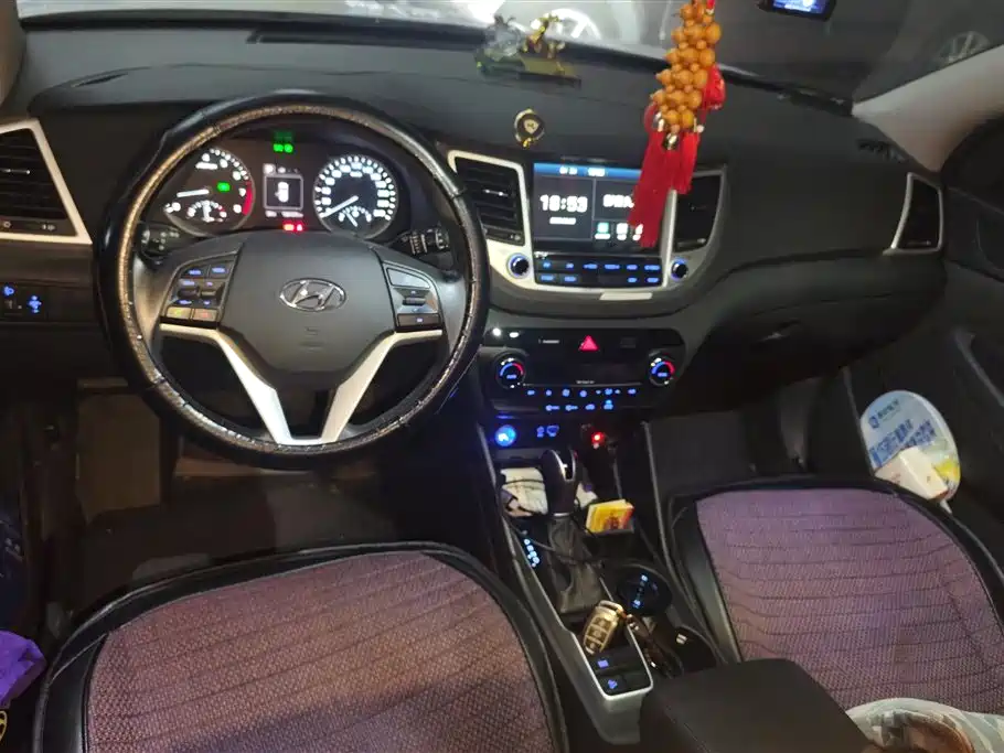Hyundai Tucson 2017 — фото 12