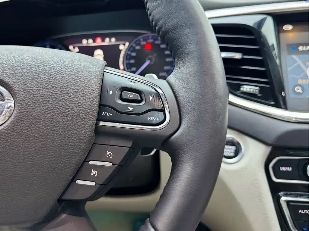 GAC Motor Trumpchi GS8 2018 — фото 22