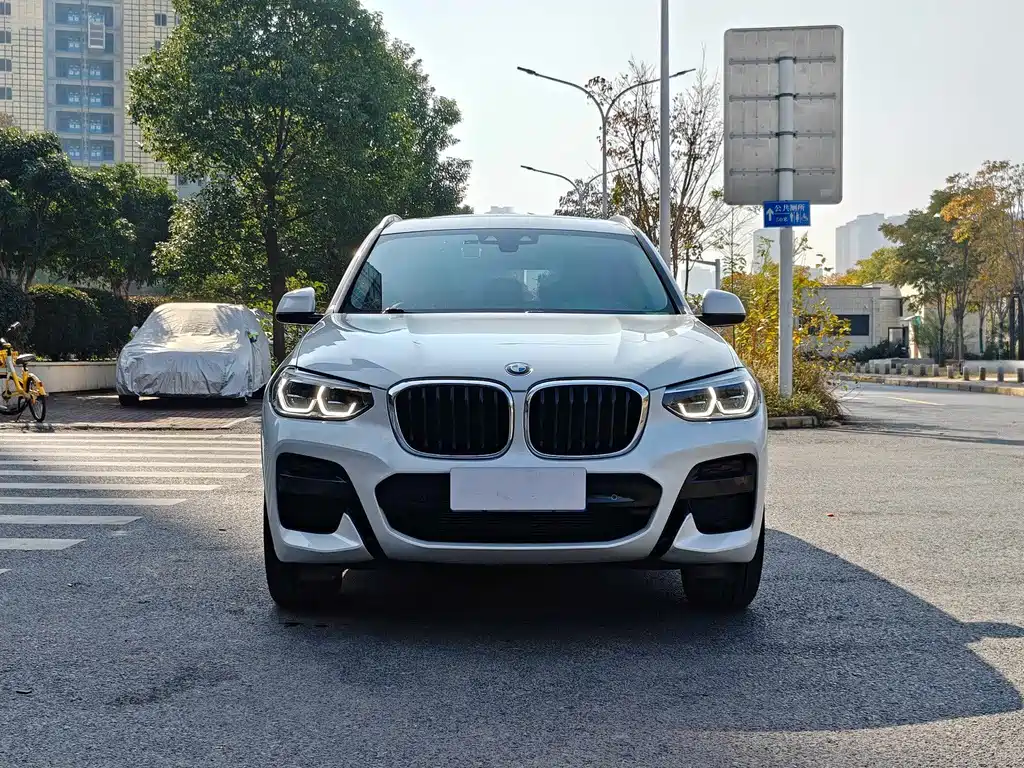 BMW X3 2021 — фото 2