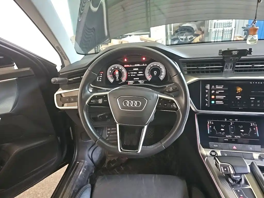 Audi A6L 2021 — фото 11