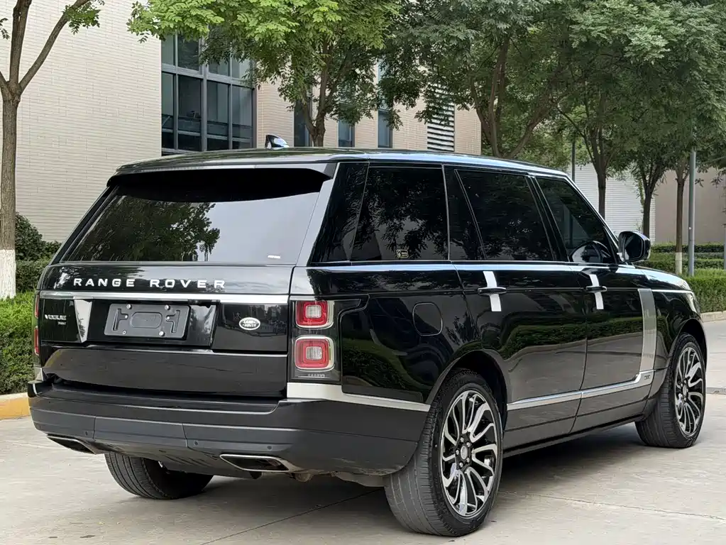 Land Rover Range Rover 2020 — фото 20