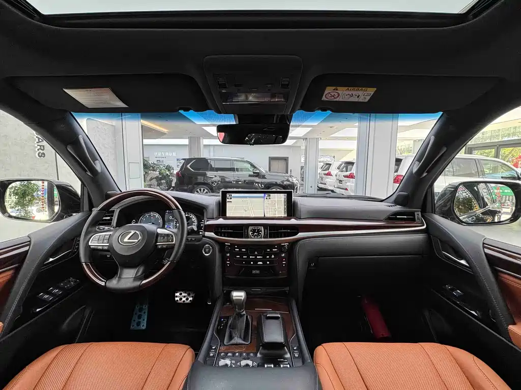 Lexus LX 2019 — фото 17