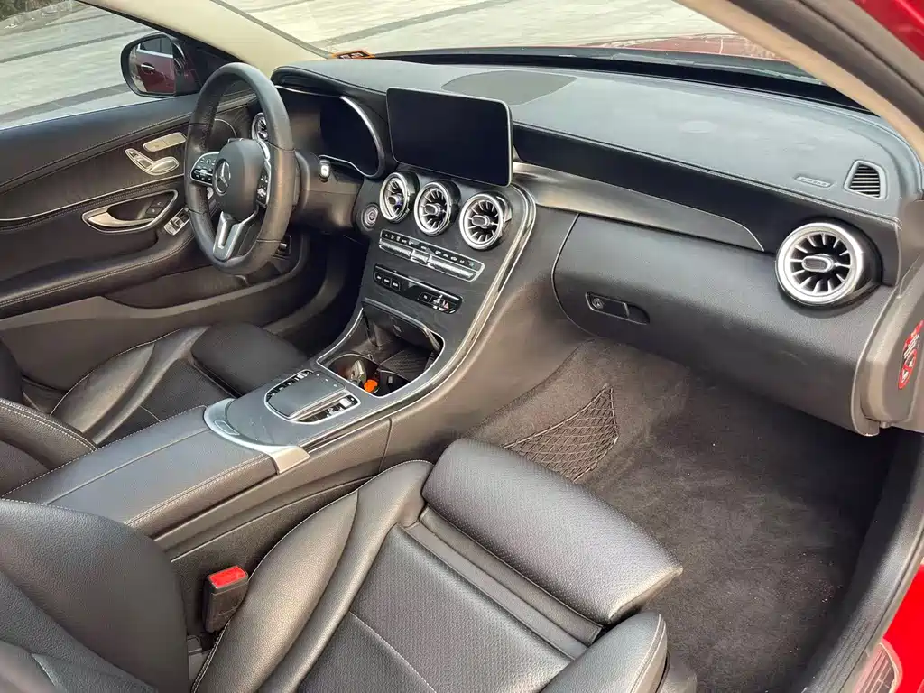 Mercedes-Benz C-Class 2019 — фото 15