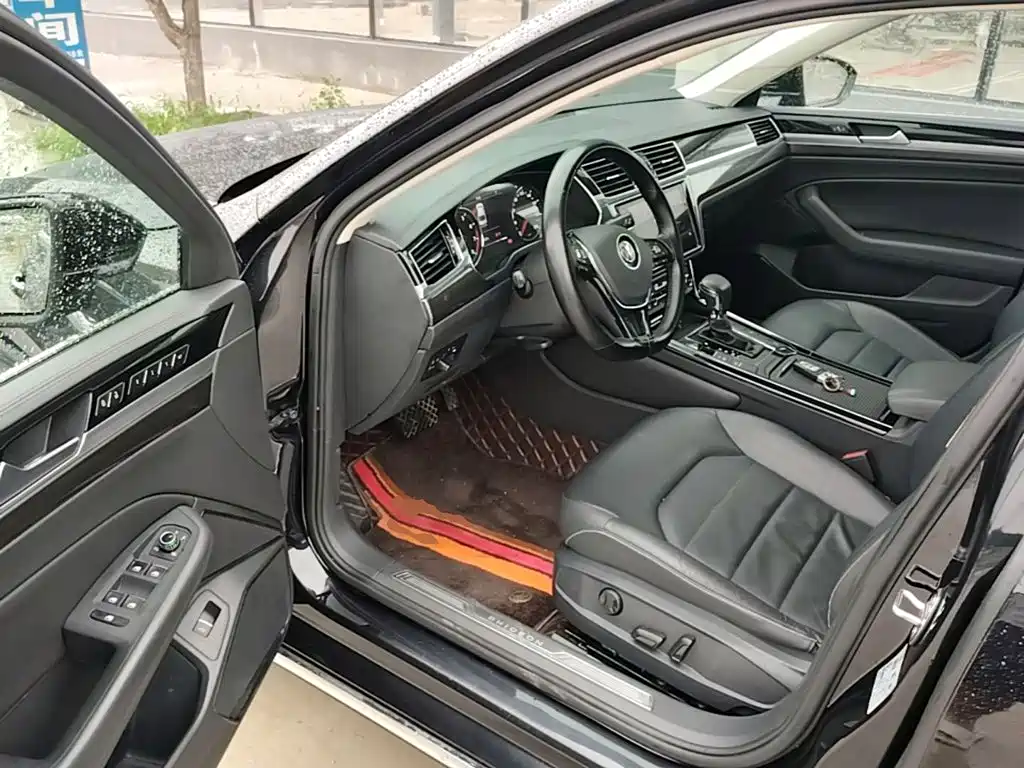 Volkswagen Phideon 2019 — фото 12