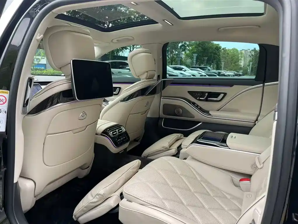Mercedes-Benz S-Class 2023 — фото 13