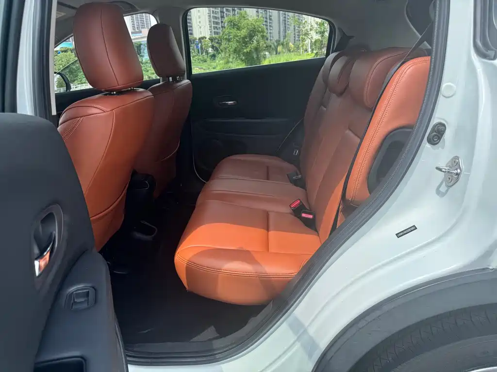 Honda Vezel 2016
