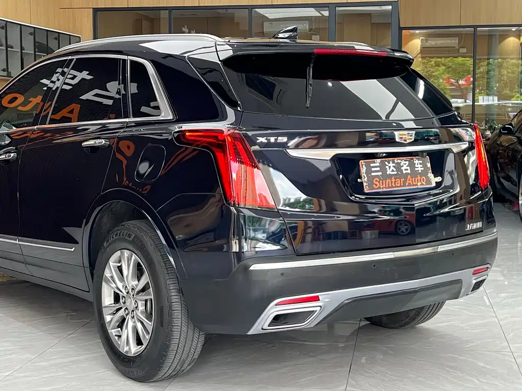 Cadillac XT5 2020 — фото 18