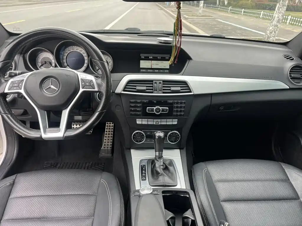 Mercedes-Benz C-Class 2015 — фото 9