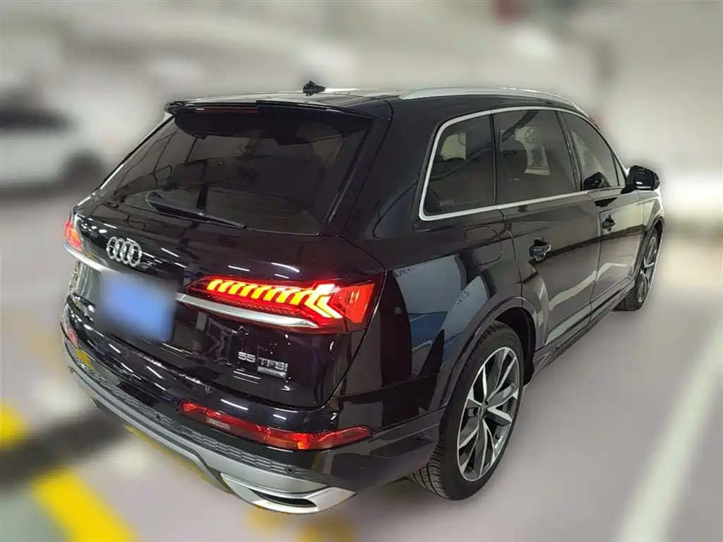 Audi Q7 2021 — фото 12