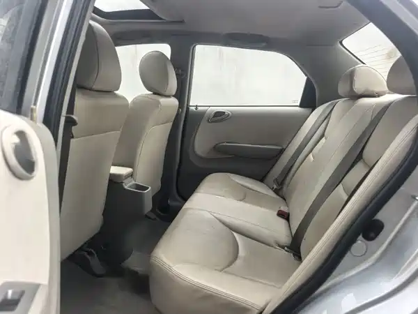 Everus S1 2013
