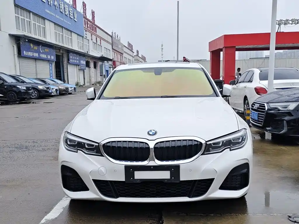 BMW 3 Series 2022