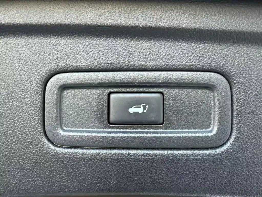 Infiniti QX70 2015 — фото 10