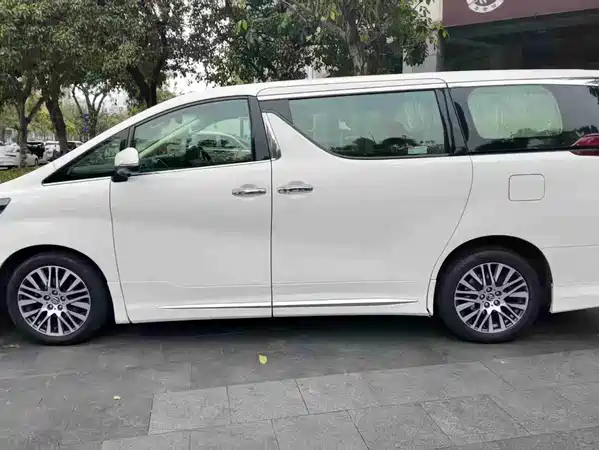 Toyota Alphard 2017