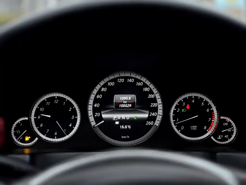 Mercedes-Benz E-Class 2014 — фото 19