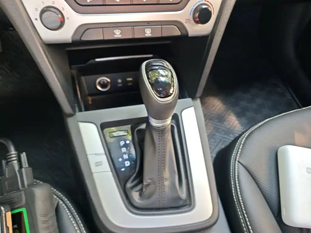 Hyundai Celesta 2016 — фото 14