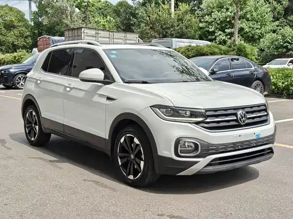 Volkswagen Tacqua 2020