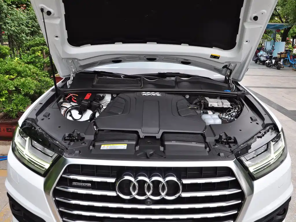 Audi Q7 2018 — фото 17