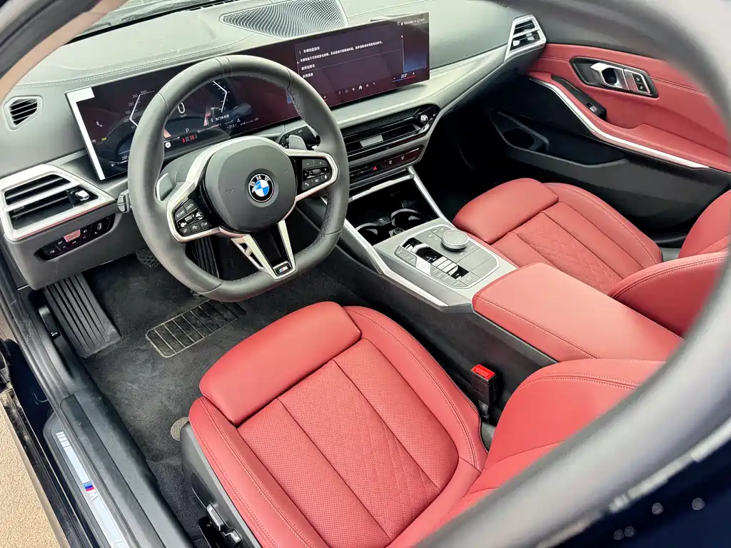BMW 3 Series 2025 — фото 9