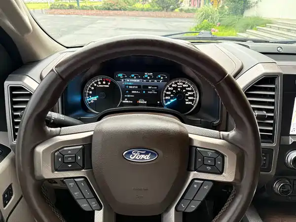 Ford F-150 Raptor 2020